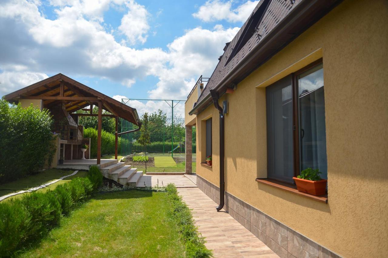 Guest House ERIDA Trastenik Extérieur photo