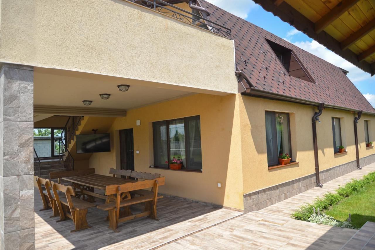 Guest House ERIDA Trastenik Extérieur photo